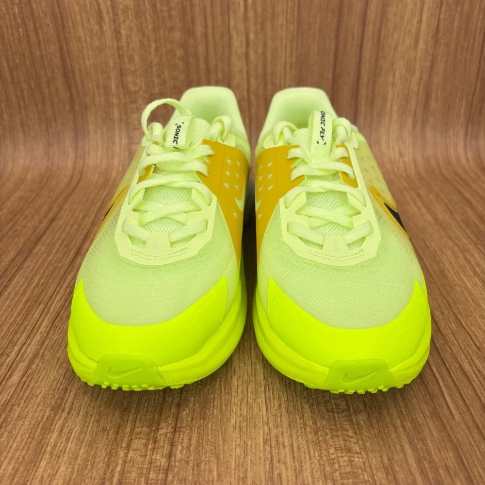 Nike Sonic Fly GS Kids Running Shoes 4Y Barely Volt FZ0017-700 New